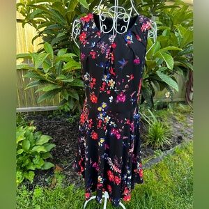 Express Sleeveless Floral Flirty Dress | Black w/ Multicolored Flowers | 10